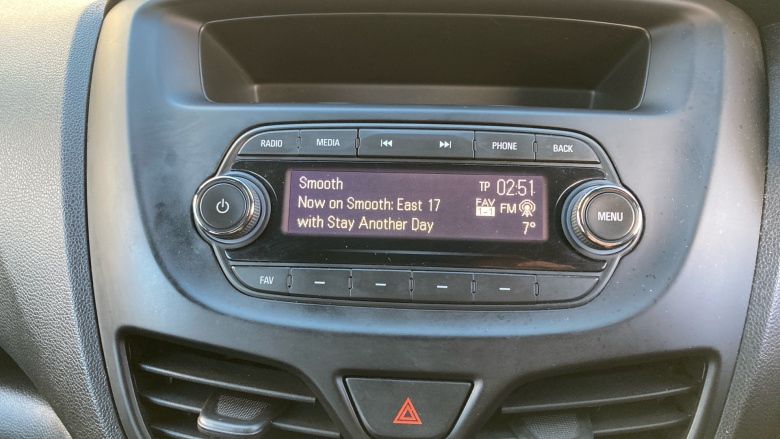 Vauxhall Viva 1.0 SE 5dr [A/C] Petrol Hatchback